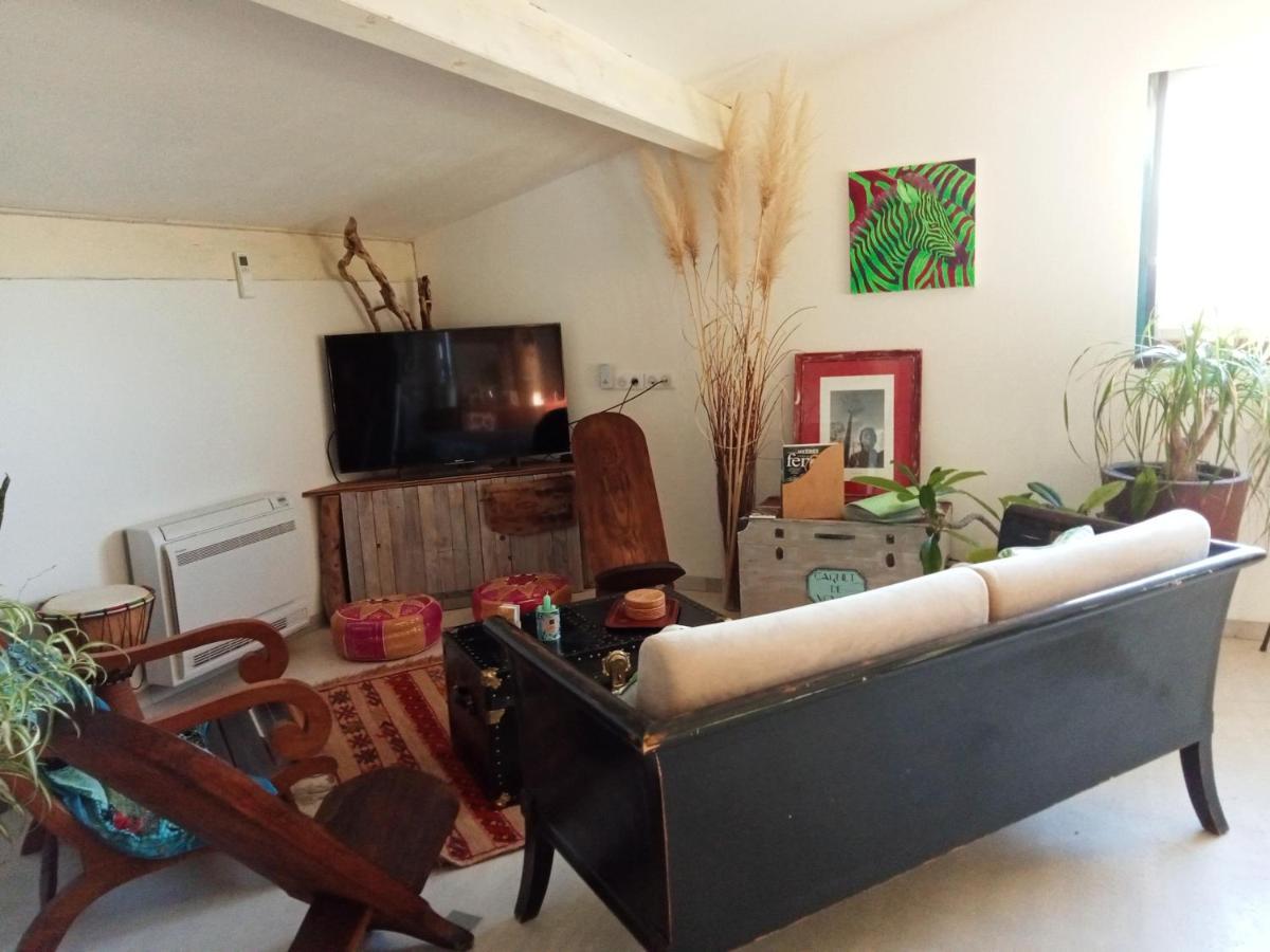 Logement De Charme Avec Piscine Et Jacuzzi Carnoules  Exteriör bild